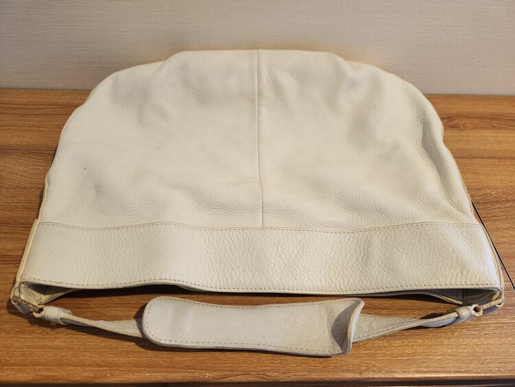 トリーバーチ バッグ（古着・ファッション）の商品画像 - 査定依頼日：2025年11月5日 - 最高査定価格：2,500円