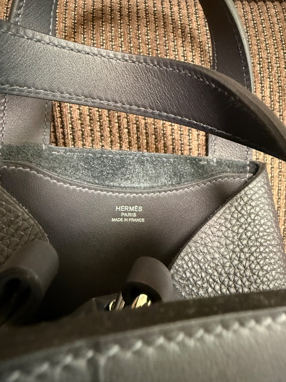 インザループ18（ブランドバッグ）の商品画像 - 査定依頼日：2025年10月31日 - 最高査定価格：580,000円