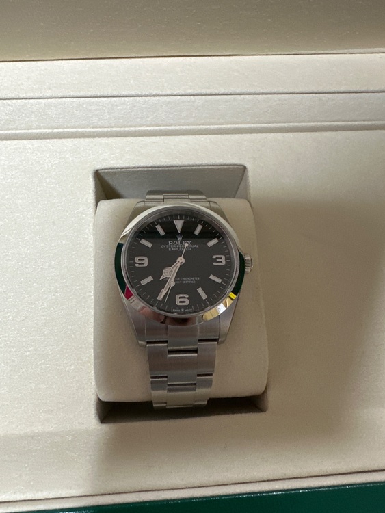 ロレックス エクスプローラー 12427（高級時計）の商品画像 - 査定依頼日：2025年11月17日 - 最高査定価格：1,435,000円