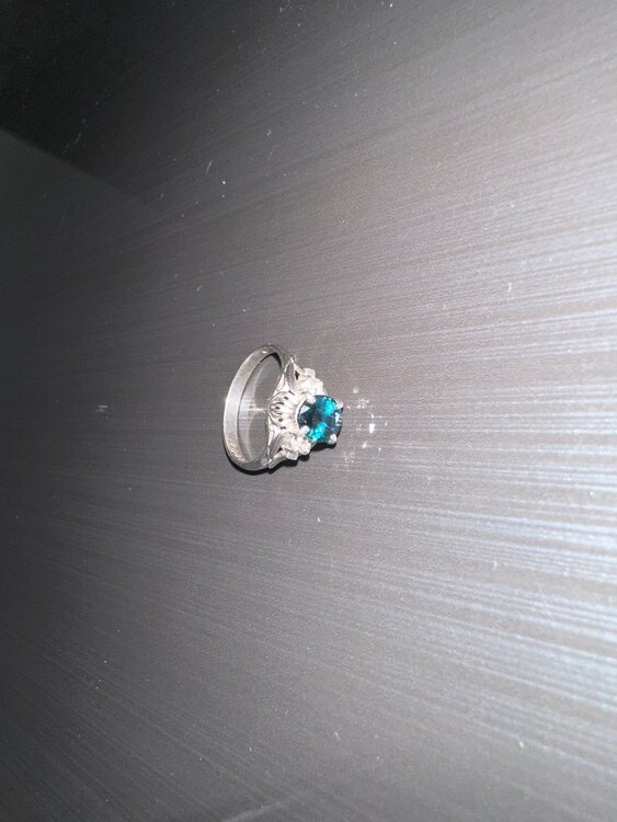 プラチナリング（宝石）の商品画像 - 査定依頼日：2025年3月18日 - 最高査定価格：34,000円