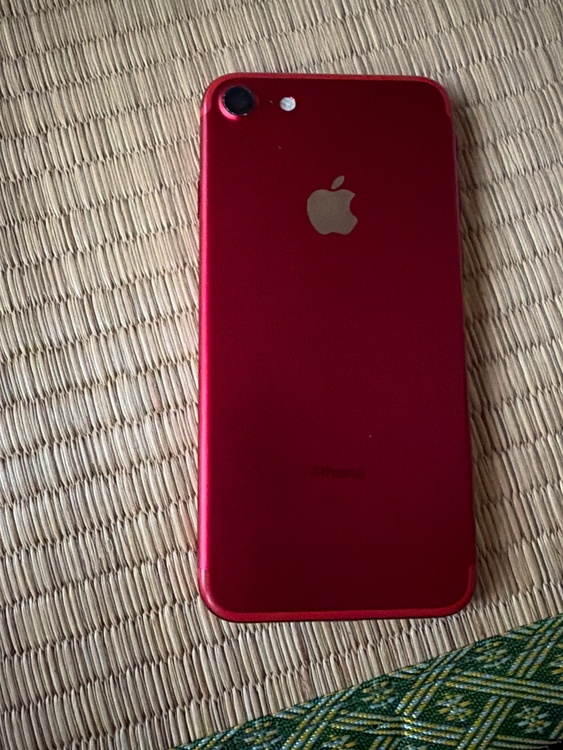 iPhone iPhone7 32GB SIMフリー（スマホ）の商品画像 - 査定依頼日：2026年9月27日 - 最高査定価格：1,000円