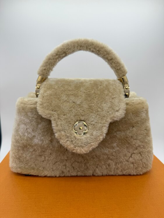 M11918（ブランドバッグ）の商品画像 - 査定依頼日：2025年4月7日 - 最高査定価格：600,000円