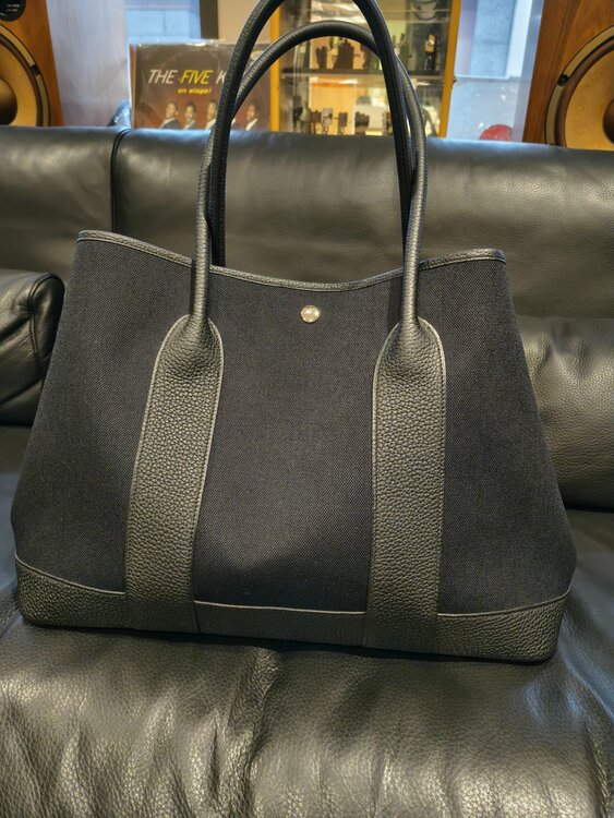 ガーデンパーティ（ブランドバッグ）の商品画像 - 査定依頼日：2026年3月31日 - 最高査定価格：460,000円