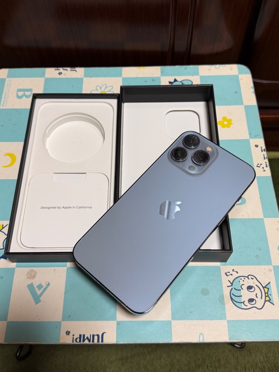 NLJ73J/A（スマホ）の商品画像 - 査定依頼日：2026年2月7日 - 最高査定価格：59,000円