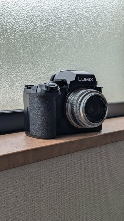 LUMIX S5MK2（カメラ）の商品画像 - 査定依頼日：2026年4月21日 - 最高査定価格：116,100円