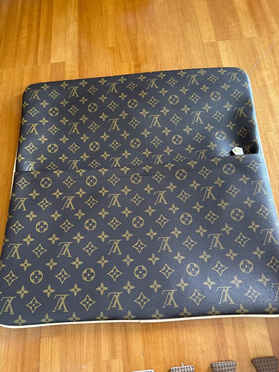 ルイヴィトン ダミエ （ブランドバッグ）の商品画像 - 査定依頼日：2025年3月30日 - 最高査定価格：10,000円