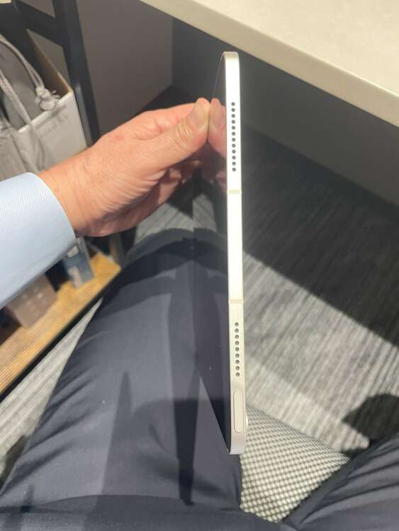 １１インチipad Air(M2)Wi-Fi+Cellular  128G  シ（PC・タブレット）の商品画像 - 査定依頼日：2025年1月10日 - 最高査定価格：72,000円