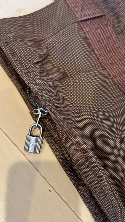 エルメス フールトゥ （ブランドバッグ）の商品画像 - 査定依頼日：2026年4月12日 - 最高査定価格：15,000円