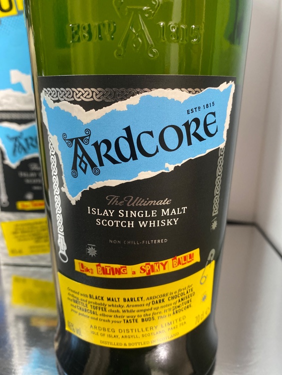 ウイスキー アードベッグ （お酒）の商品画像 - 査定依頼日：2026年1月18日 - 最高査定価格：12,000円