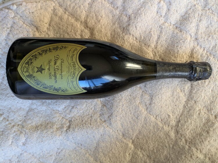 シャンパン ドン・ペリニヨン （お酒）の商品画像 - 査定依頼日：2026年1月22日 - 最高査定価格：20,000円