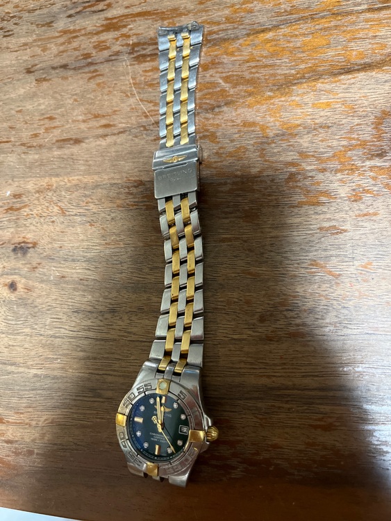 ブライトリング クロノマット B7134（高級時計）の商品画像 - 査定依頼日：2025年8月4日 - 最高査定価格：350,000円