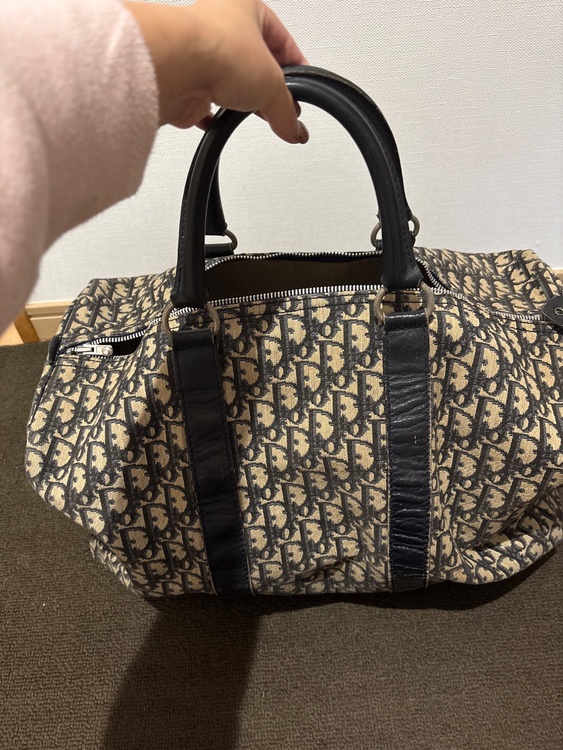 ボストンバック（ブランドバッグ）の商品画像 - 査定依頼日：2026年10月5日 - 最高査定価格：40,000円