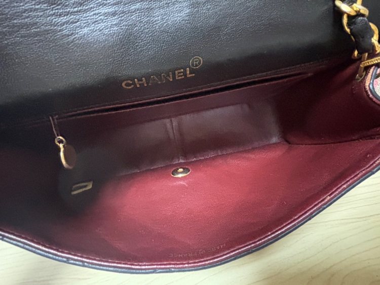 ダイアナフラップ（ブランドバッグ）の商品画像 - 査定依頼日：2025年9月8日 - 最高査定価格：330,000円