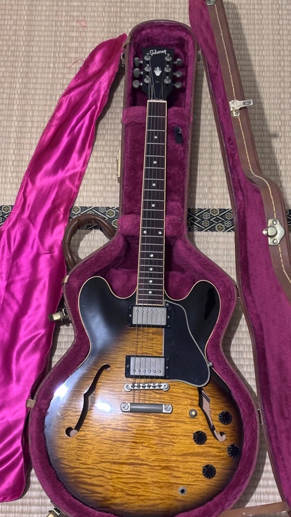 ES-335 dot（ピアノ・楽器・PA機材）の商品画像 - 査定依頼日：2026年5月14日 - 最高査定価格：130,000円