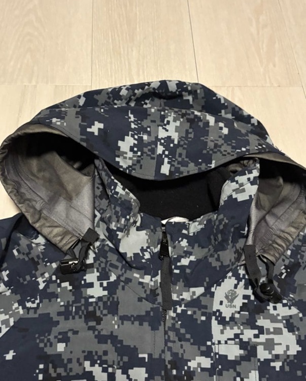 US NAVY ECWCS GEN2 NWU GORE-TEX フリース付き（古着・ファッション）の商品画像 - 査定依頼日：2026年5月6日 - 最高査定価格：3,500円