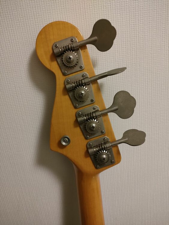 Fender Jazz Bass　シリアルN074258 （ピアノ・楽器・PA機材）の商品画像 - 査定依頼日：2025年9月15日 - 最高査定価格：55,000円