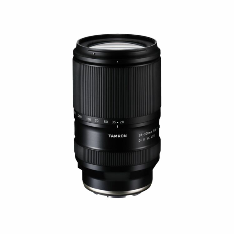 28-300mm F/4-7.1 Di III VC VXD（カメラ）の商品画像 - 査定依頼日：2025年9月10日 - 最高査定価格：75,000円