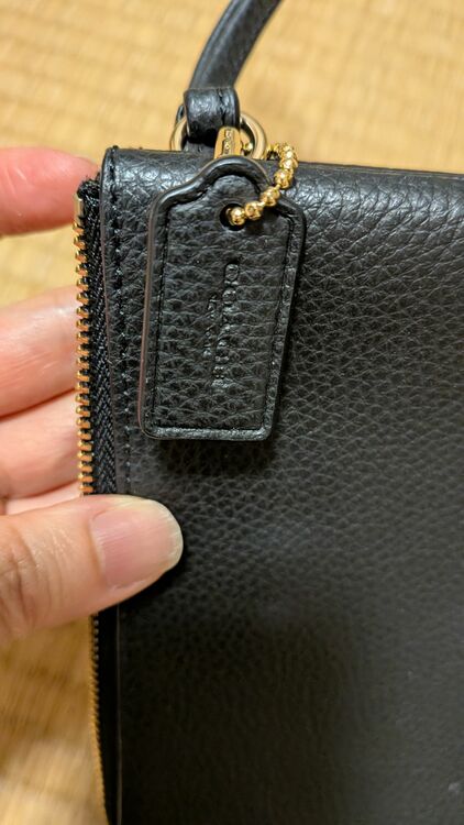 コーチ 財布（ブランド財布・小物）の商品画像 - 査定依頼日：2025年10月18日 - 最高査定価格：2,000円