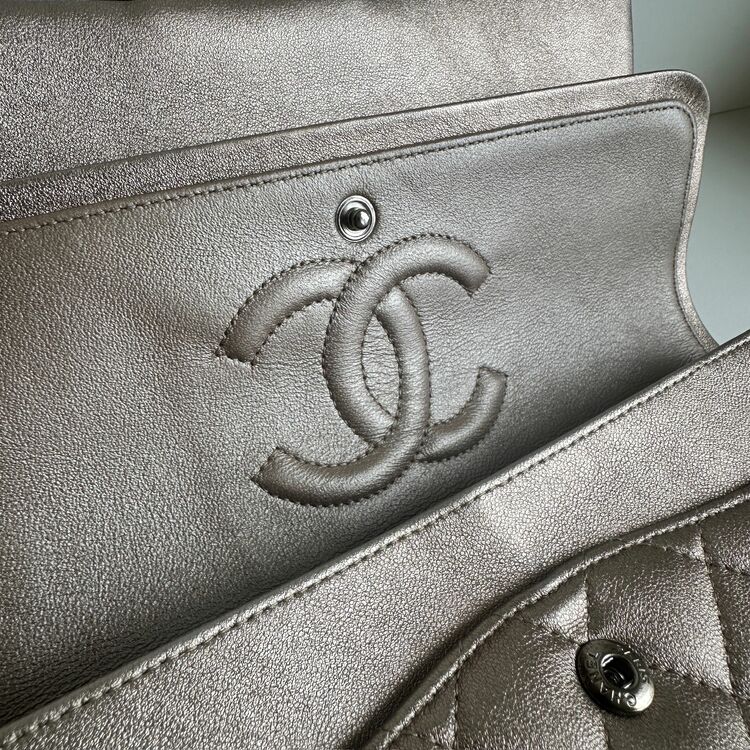 マトラッセ（ブランドバッグ）の商品画像 - 査定依頼日：2025年8月28日 - 最高査定価格：700,000円