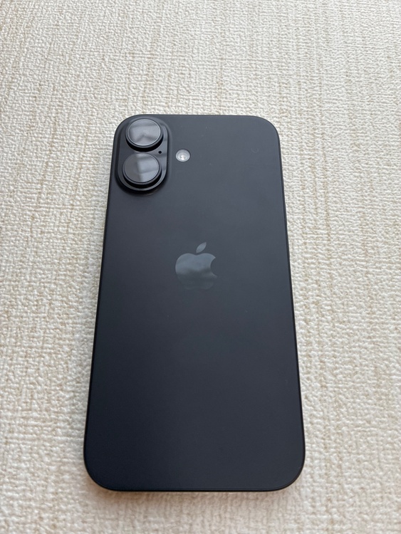 iPhone iPhone 16 256GB SIMフリー（スマホ）の商品画像 - 査定依頼日：2026年9月27日 - 最高査定価格：96,000円
