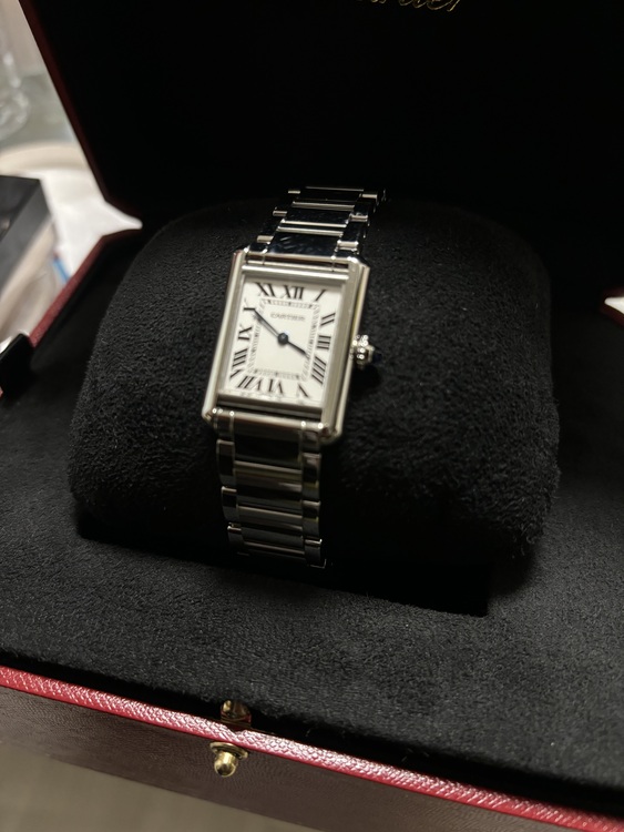 カルティエ タンク WSTA005（高級時計）の商品画像 - 査定依頼日：2025年4月20日 - 最高査定価格：450,000円