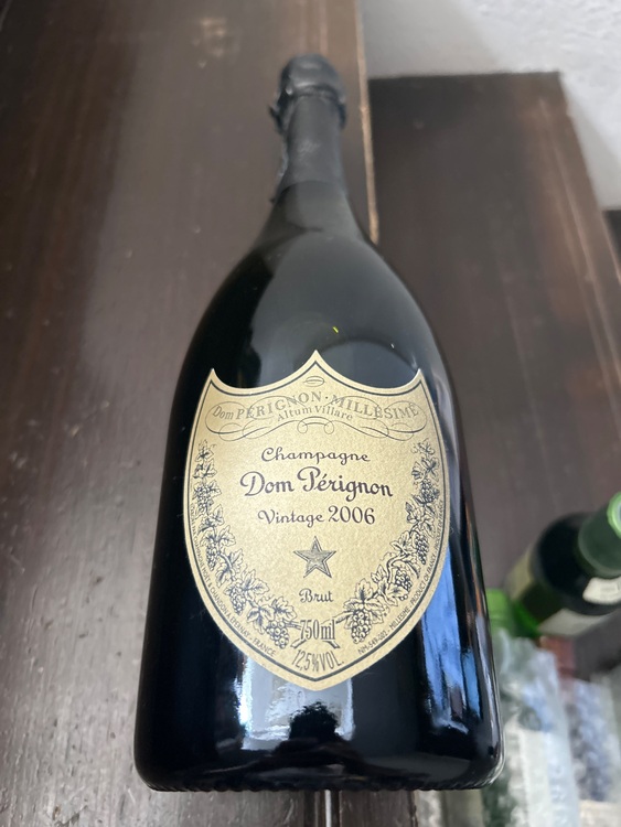 シャンパン ドン・ペリニヨン （お酒）の商品画像 - 査定依頼日：2025年9月4日 - 最高査定価格：26,700円