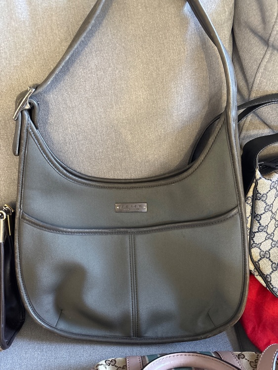 GUCCI ミニボストン269876 525040（ブランドバッグ）の商品画像 - 査定依頼日：2026年10月8日 - 最高査定価格：181,000円