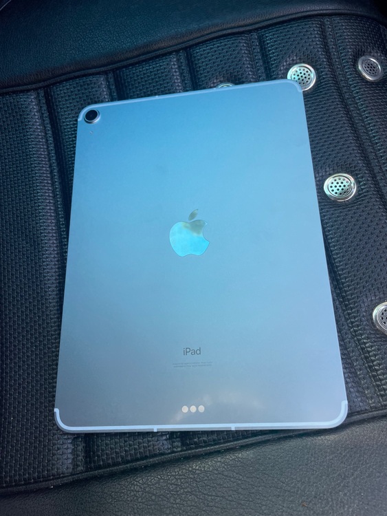 iPad Air 65ギガ ブルー 4世代（PC・タブレット）の商品画像 - 査定依頼日：2025年10月8日 - 最高査定価格：24,000円