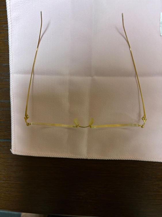 メガネフレーム（金・貴金属）の商品画像 - 査定依頼日：2025年9月17日 - 最高査定価格：450,000円