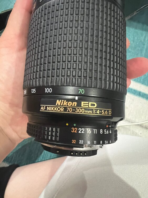 ニコンD2HDボディとニコンレンズ（カメラ）の商品画像 - 査定依頼日：2025年6月2日 - 最高査定価格：13,000円