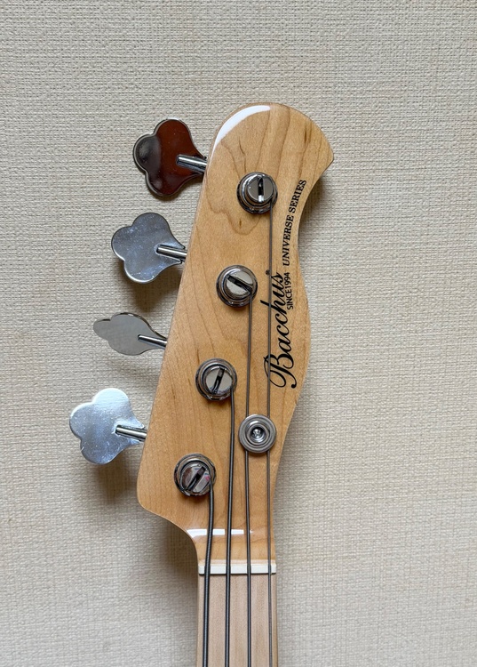 Bacchus BTB-PJ -2 Tone Sunburst（ピアノ・楽器・PA機材）の商品画像 - 査定依頼日：2026年9月2日 - 最高査定価格：10,000円