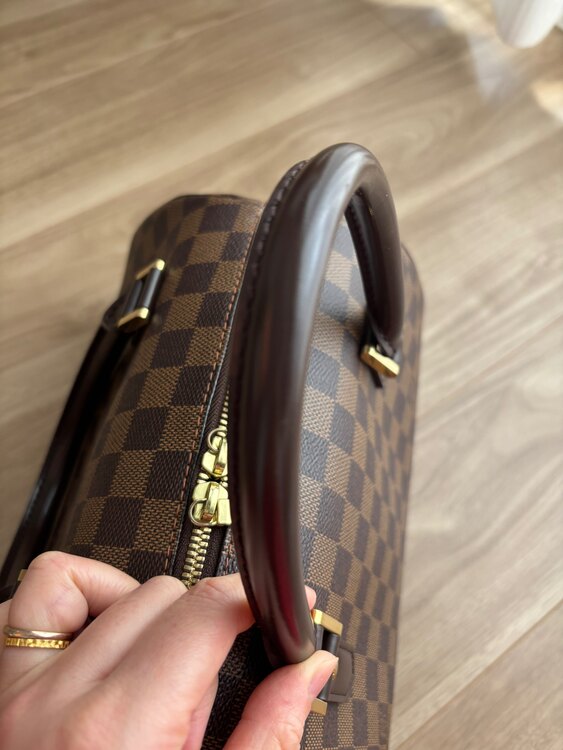 ルイヴィトン ダミエ （ブランドバッグ）の商品画像 - 査定依頼日：2025年3月30日 - 最高査定価格：100,000円