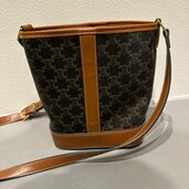 トリオンフ　スモールバケット　ショルダーバッグ（ブランドバッグ）の商品画像 - 査定依頼日：2025年5月30日 - 最高査定価格：130,000円