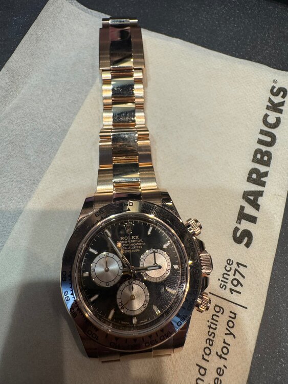 ロレックス デイトナ 126505（高級時計）の商品画像 - 査定依頼日：2025年5月10日 - 最高査定価格：7,900,000円