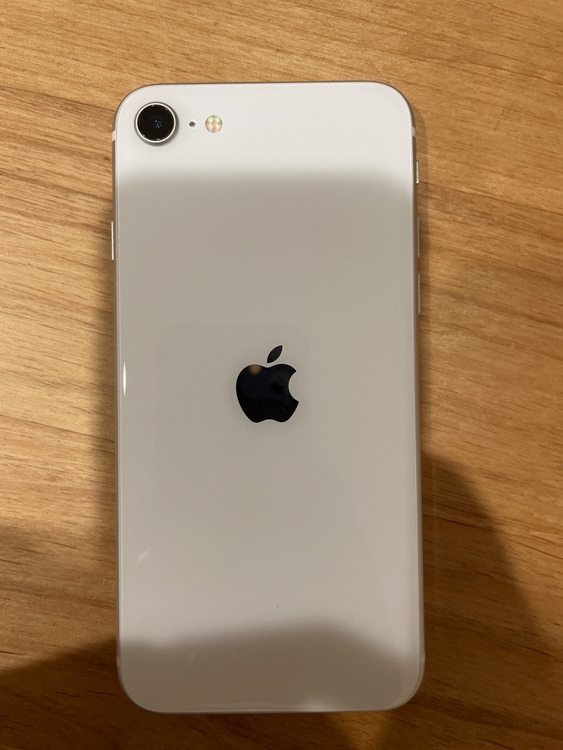 iPhone SE (第 2 世代) 64GB SIMフリー（スマホ）の商品画像 - 査定依頼日：2025年8月14日 - 最高査定価格：10,000円