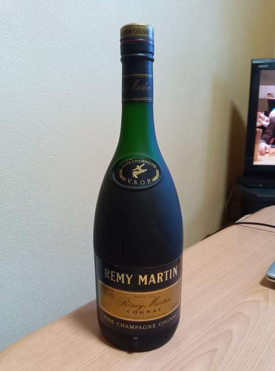 ブランデー レミーマルタン （お酒）の商品画像 - 査定依頼日：2024年12月29日 - 最高査定価格：1,500円