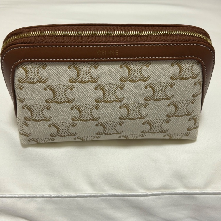 セリーヌ  （ブランドバッグ）の商品画像 - 査定依頼日：2025年11月30日 - 最高査定価格：41,000円