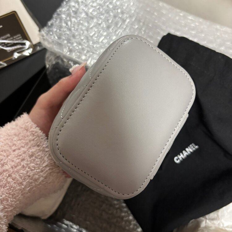 バニティ（ブランドバッグ）の商品画像 - 査定依頼日：2025年2月23日 - 最高査定価格：233,000円