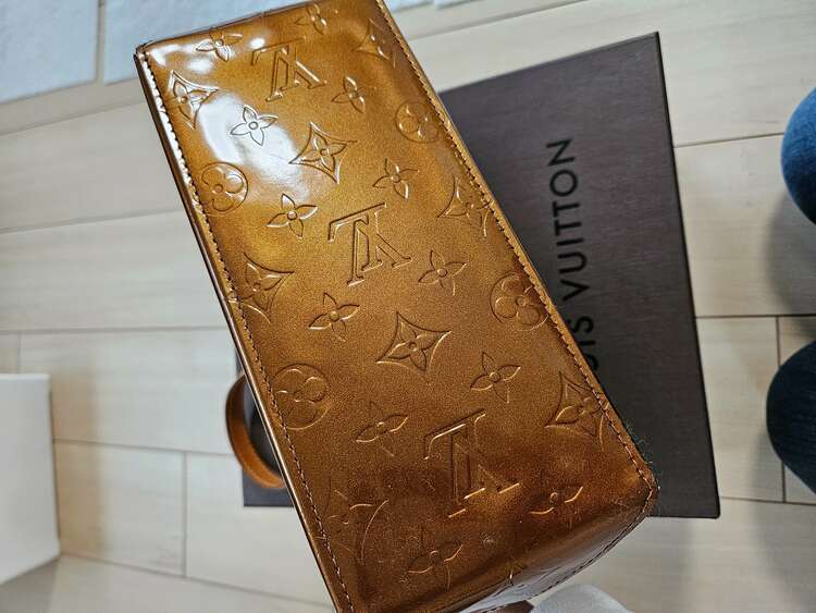 ヴェルニ　リードpm（ブランドバッグ）の商品画像 - 査定依頼日：2025年1月11日 - 最高査定価格：13,000円