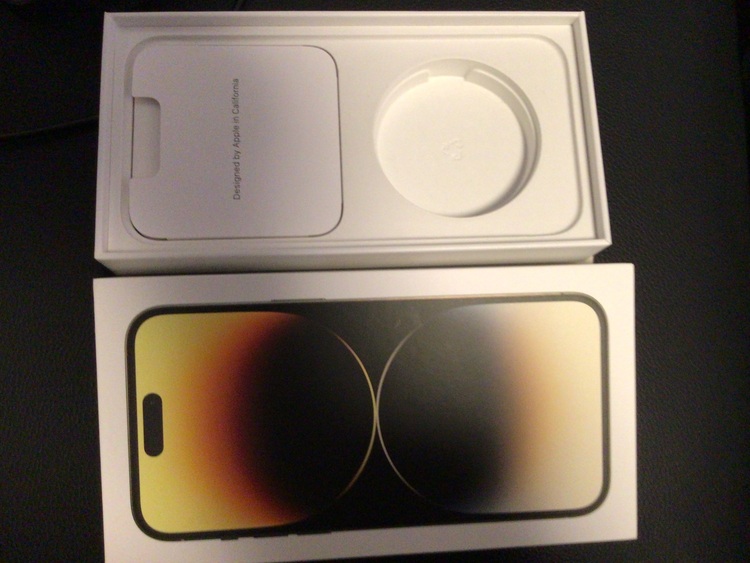 352459254366489（スマホ）の商品画像 - 査定依頼日：2025年11月28日 - 最高査定価格：98,000円