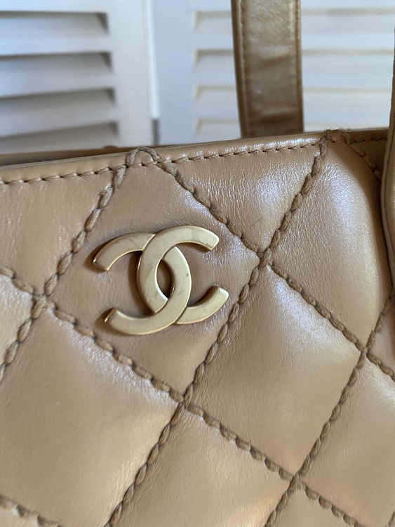 訳あり　シャネルワイルドステッチ　トートショルダー（ブランドバッグ）の商品画像 - 査定依頼日：2022年4月4日