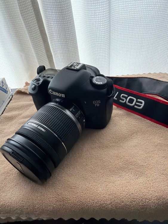 EOS 70D（カメラ）の商品画像 - 査定依頼日：2026年5月24日 - 最高査定価格：15,100円