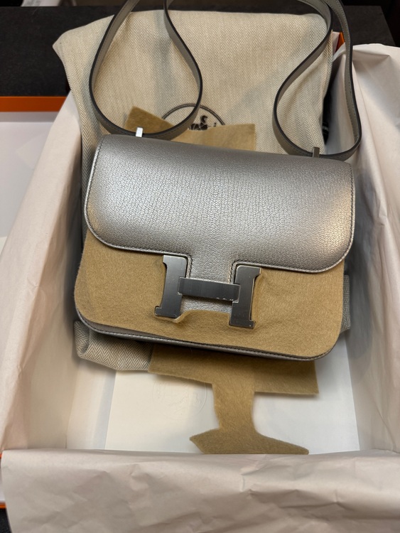 エルメス コンスタンス （ブランドバッグ）の商品画像 - 査定依頼日：2025年9月14日 - 最高査定価格：1,460,000円