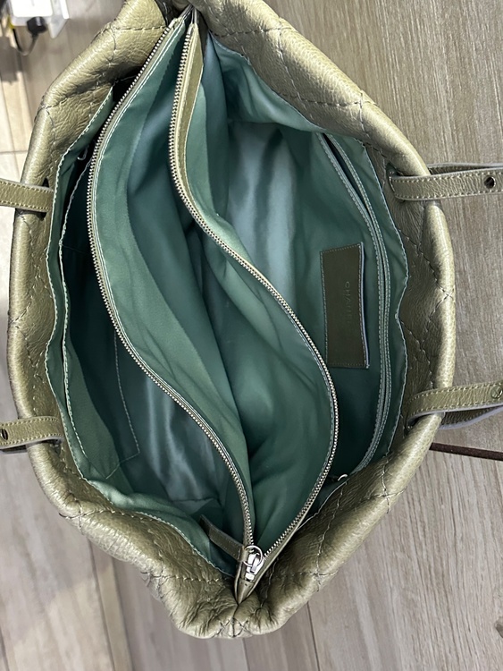 CHANEL オンザロード（ブランドバッグ）の商品画像 - 査定依頼日：2026年3月30日 - 最高査定価格：170,000円