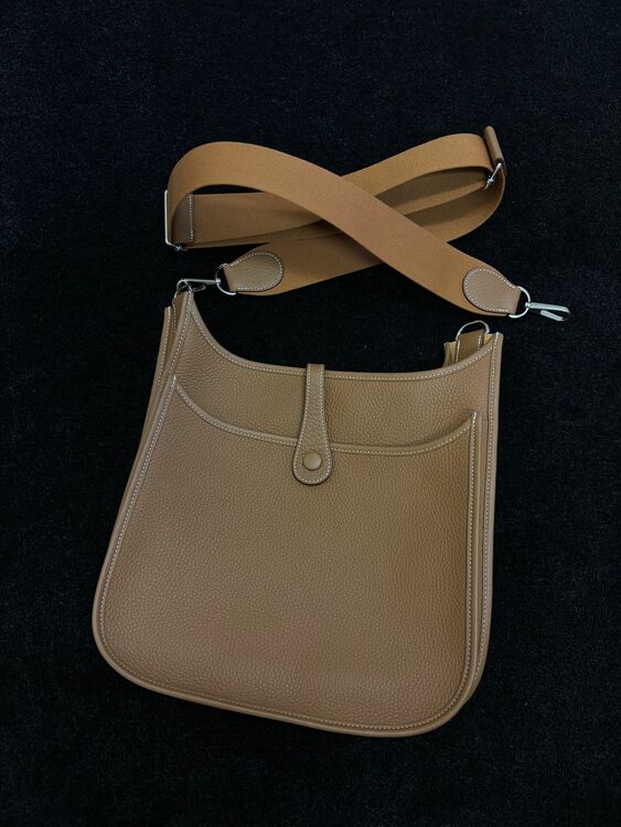 エルメス エブリン （ブランドバッグ）の商品画像 - 査定依頼日：2025年6月5日 - 最高査定価格：500,000円