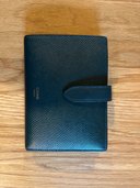 CELINE 10B643BFP.31AN（ブランド財布・小物）の商品画像 - 査定依頼日：2023年3月25日 - 最高査定価格：10,000円