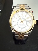 ロレックス スカイドゥエラー 33693（高級時計）の商品画像 - 査定依頼日：2026年3月13日 - 最高査定価格：3,680,000円