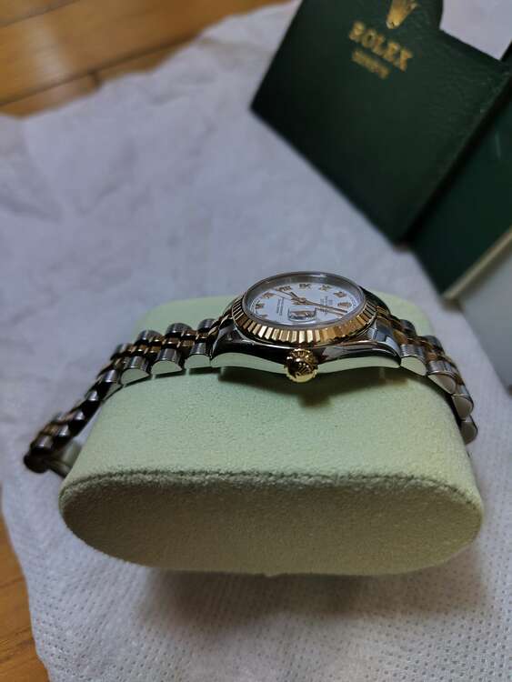 179171、ピンクゴールド文字盤ホワイト（高級時計）の商品画像 - 査定依頼日：2025年1月7日 - 最高査定価格：950,000円