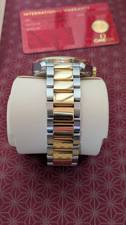 オメガ シーマスター 2312042210800（高級時計）の商品画像 - 査定依頼日：2026年3月5日 - 最高査定価格：950,000円