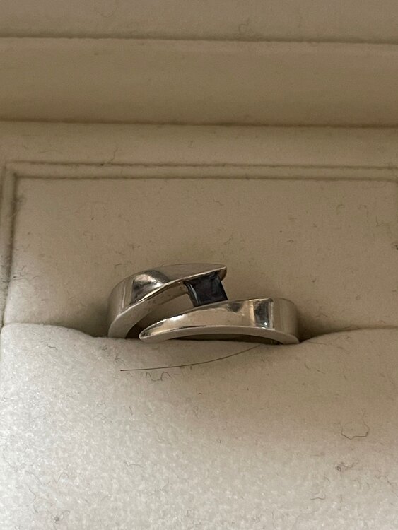 アレキサンドライトリング（宝石）の商品画像 - 査定依頼日：2025年4月5日 - 最高査定価格：60,000円